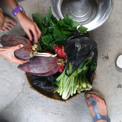 Guida & Sam, English teachers from Australian, speak about food in TL