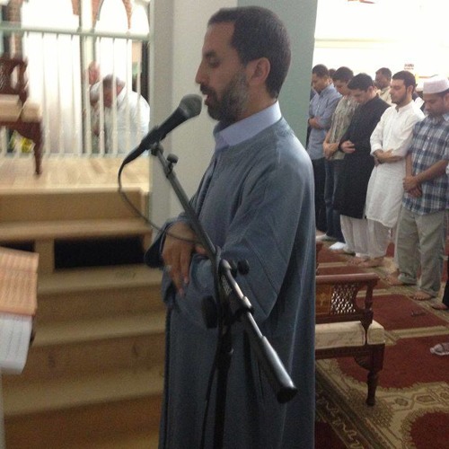 يونس اسويلص من سورتي الشمس والطارق وماتيسر من الأنبياء