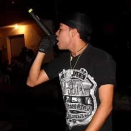 Ella Es (Mr. Flow Oficial)