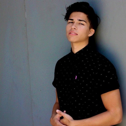Alex Aiono