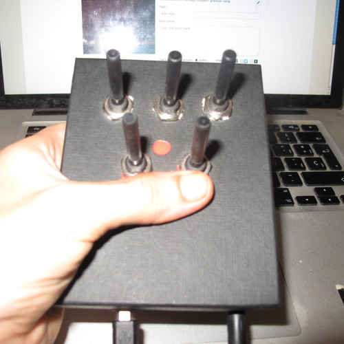 Stream Granular DIY synth sounds. by Mensaje sanador Listen online