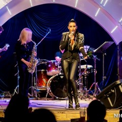 Live, Another One Bites The Dust (Queen In Love) Cover