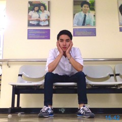 asking alexandia -Moivg on(by golf)