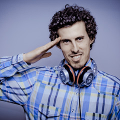 DJ Fabinho FM - 100% Live Recording @ Kizz me at the Moon July 2015