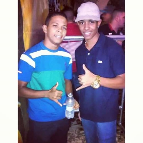 MC VITINHO = PAPO DE TIROTEIO [ DJ'S YAGO GOMES & LD DO MARTINS ]