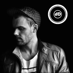 Dimitri Veimar - Darkroom Dubs Radio - Wednesday 24th June 2015