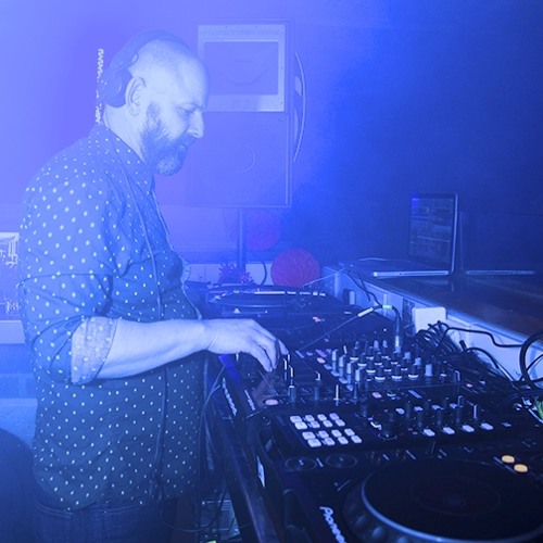 12am-1am - Marshall - live @ Up Yer Ronson - The Faversham, Leeds - Saturday 27th December 2014