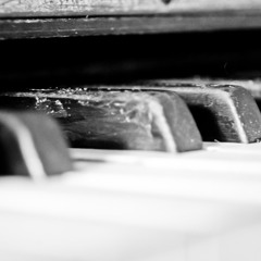 Nils Frahm - Ode (Luke Warren's 'Piano Day' Remix)