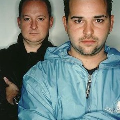 Hennes & Cold Live @ Q Base 2005