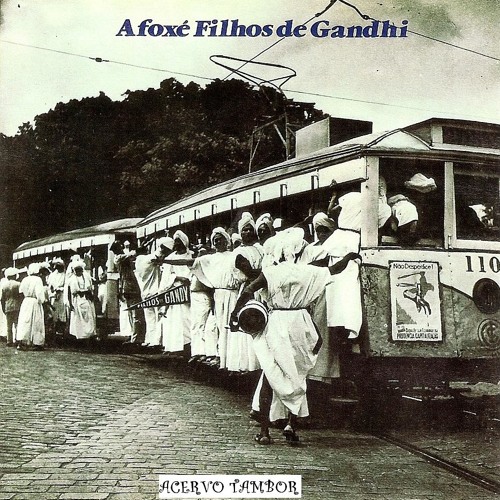 02 - Hino de Saudação - Cantico de Oxum, Oxóssi, Ossânhe, Xangô, Iansã, Oxum e Oxalá