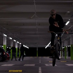 Mr Durrans Ft Smokio - Never Prang