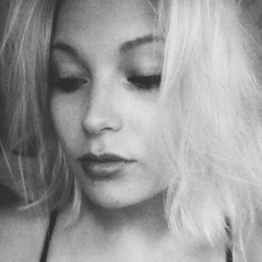 Ida Samarikoff "When the light goes out "