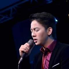 Đôi mắt người xưa
