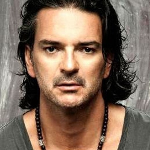 ricardo arjona invertebrado