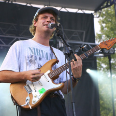 Mac DeMarco - Reelin' In The Years (live)