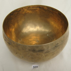 354 mellemstor antik syngeskål