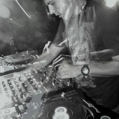 Dave Eleven - Division (Preview )