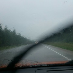 در جاده ی بارانی با رفیق