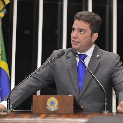 Gladson defende reajuste para funcionários da Suframa