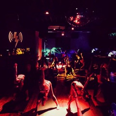 Willkommen :: Deep House Yoga @ Verboten // 8.3.15 w Paige Welborn