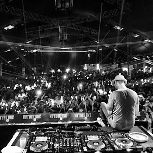 Felix Kröcher @ Nature One 2015 (Century Circus)