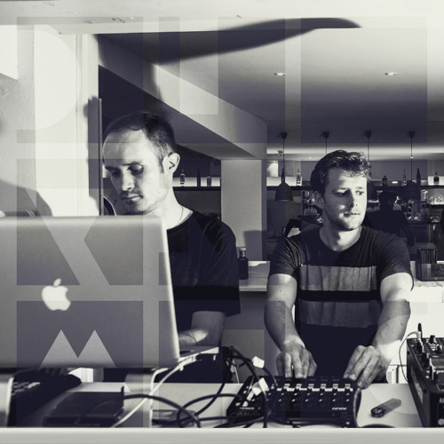 Diynamic Radio Show August 2015 by Roberto Calzetta & Twin Soul