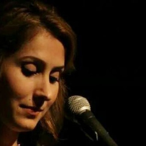 كمقابر الشهداء صمتك - لارا عليان