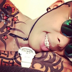 MONTAGEM - NAQUELE PIQUE, SÓ CORO BRABO (DJNEM)