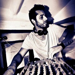 Control Vibes Radio Show #20 - Guest Dj - Kike Mayor