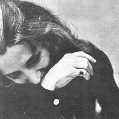 لشو تطلع يا قمر