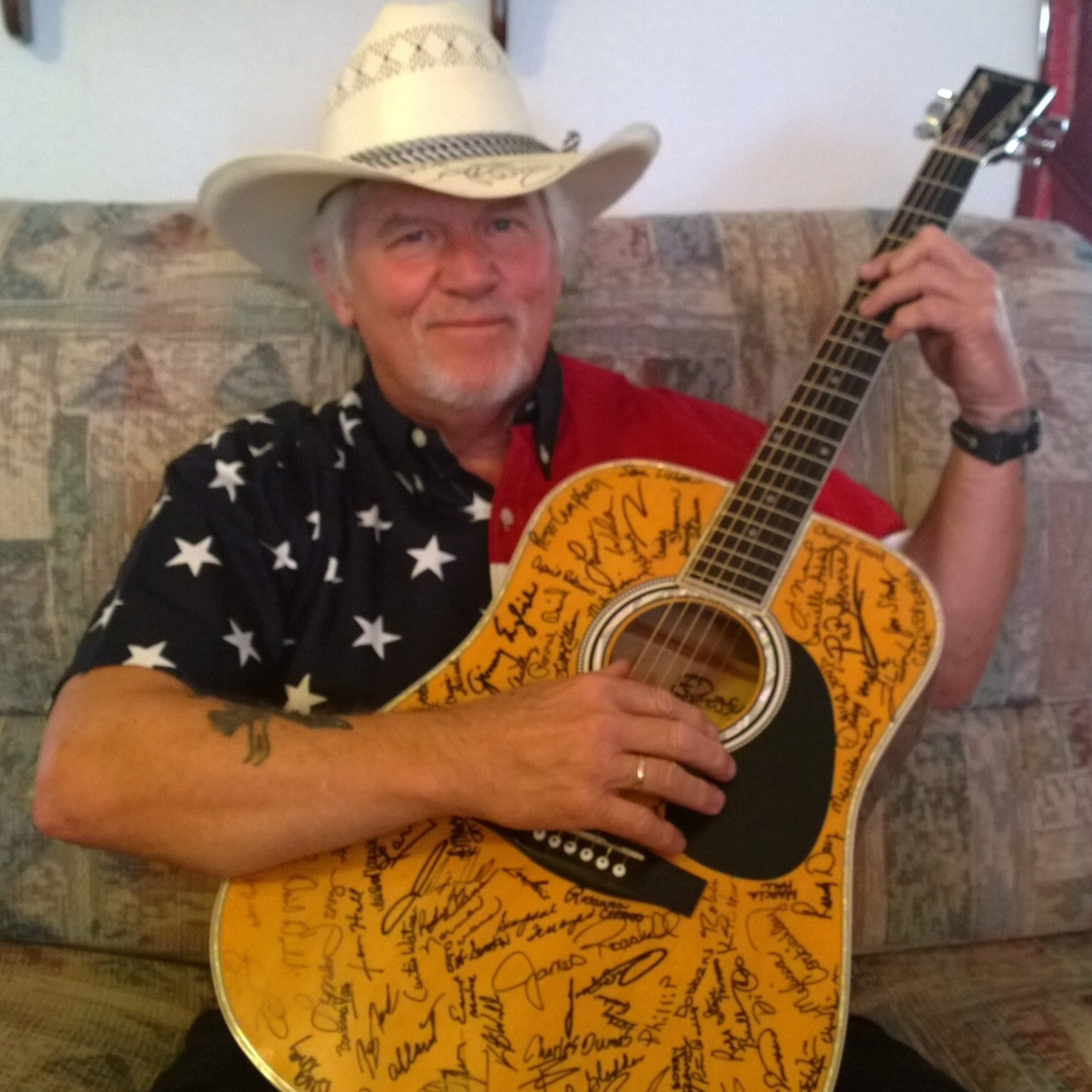 Music over 3 million+ miles: Don Whatley with Eric Harley of Red Eye Radio thumbnail
