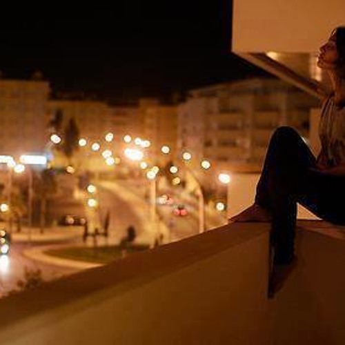 عايدة شلهوب_الحب بيمشي عالسكيت Aida Chalhoub