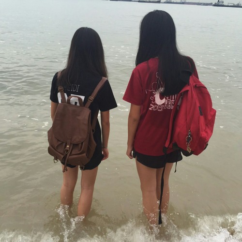 Stream Honey Bee Zee Avi (uke cover) by tiara maimun Listen online