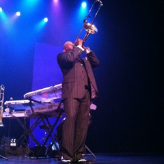 10 - Buff Dillard - QUEEN CITY VIBE(3)