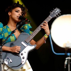 Weird Fishes (Live At Glastonbury)(Radiohead Cover)- Lianne La Havas