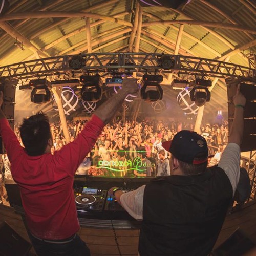 TECHNO IS PEACE TECHNO IS LIFE -  2k FREE DOWNLOAD !