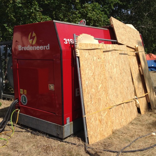 Brummmbrummbrummm des @cccampgenerator auf dem #cccamp15