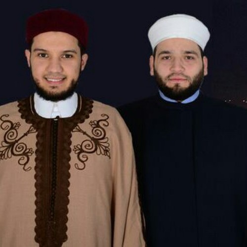 الشيخ الطلحي ينشد مع السادة أبوشعر  مرحبا أهلا وسهلا بالحبيب مولاي محمد صلى الله عليه وآله وسلم