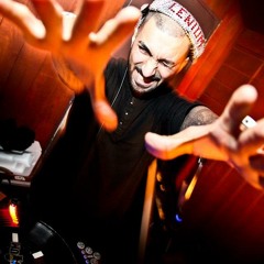 URBAN HEAT RADIO with LENIUM .:: FREE DOWNLOAD ::.