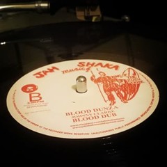 Johnny Clarke - Jah Creator Creator Dub   Johnny Clarke - Blood Dunza Blood Dub 12 45rpm