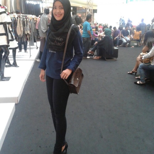 Kotak Pelan Pelan Saja Acy R Pertiwi By Acy R Pertiwi