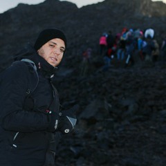 ابراهيم هناوي على اذاعة Capradio في برنامج سفر