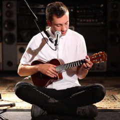 Twenty One Pilots - Tear In My Heart (Live ukulele)