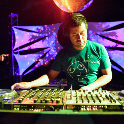 Live at Friends and Family XIX 8-1-15