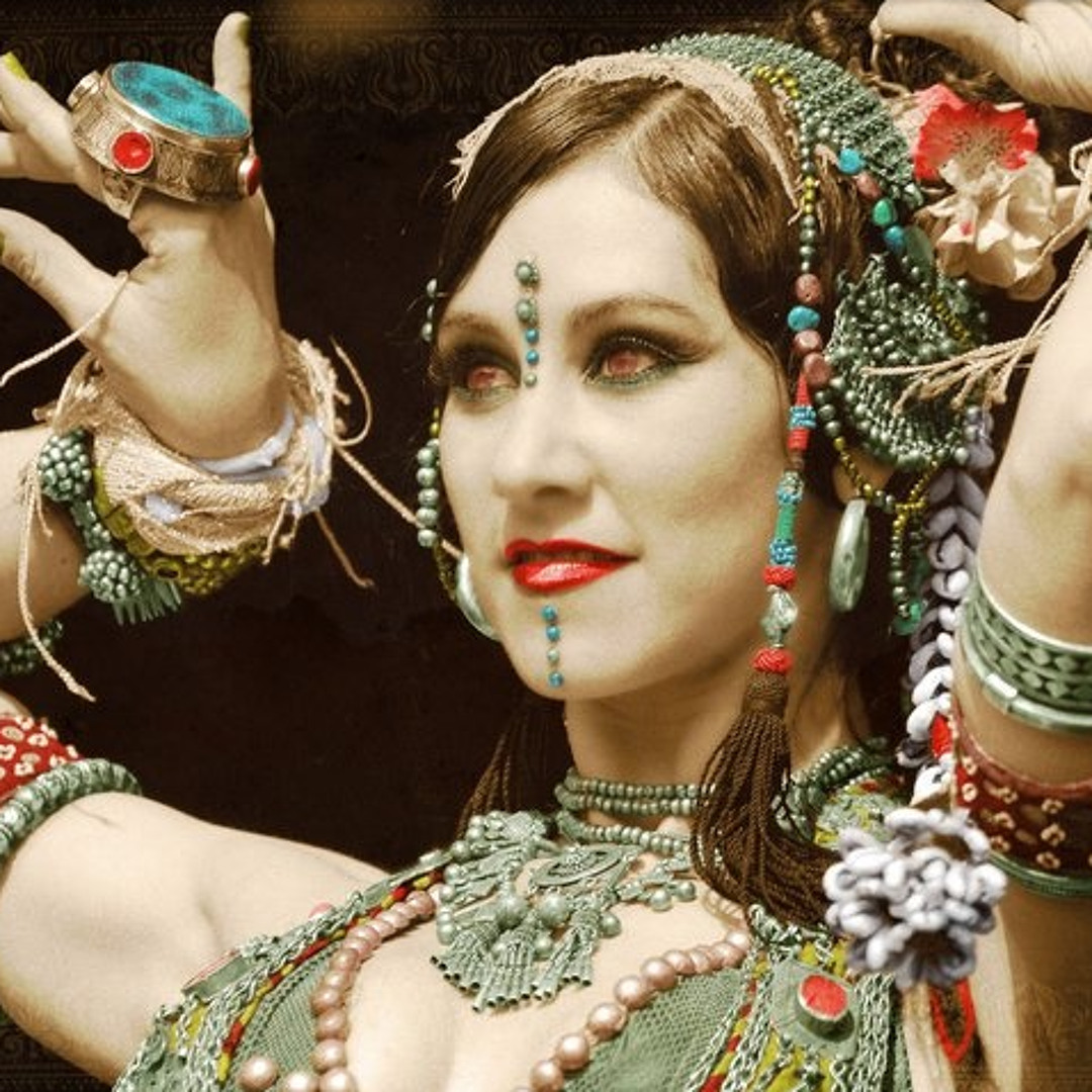【中古】 Arabian Spice: A Tribal Fusion Choreography sddefault.jpg