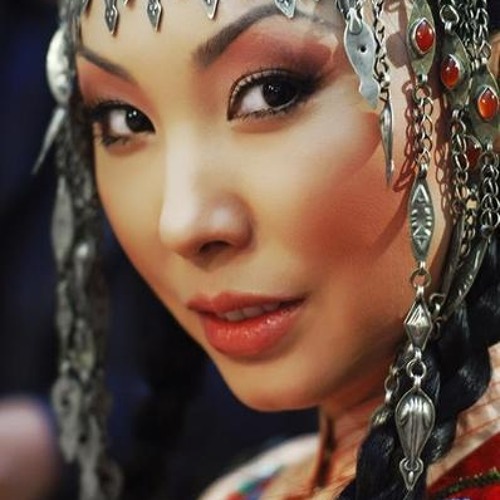 Джада Стивенс демалыс күні анальді секспен айналысады.