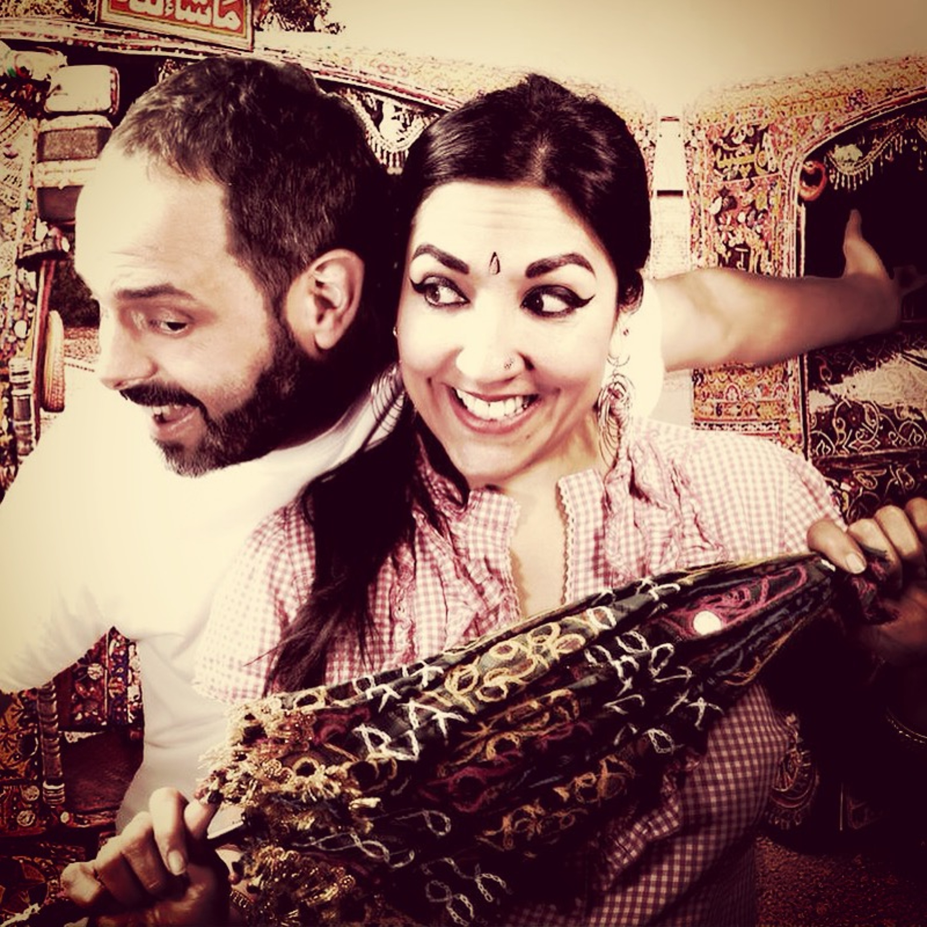 Chor Bazaar 2015 August 13th episode artwork