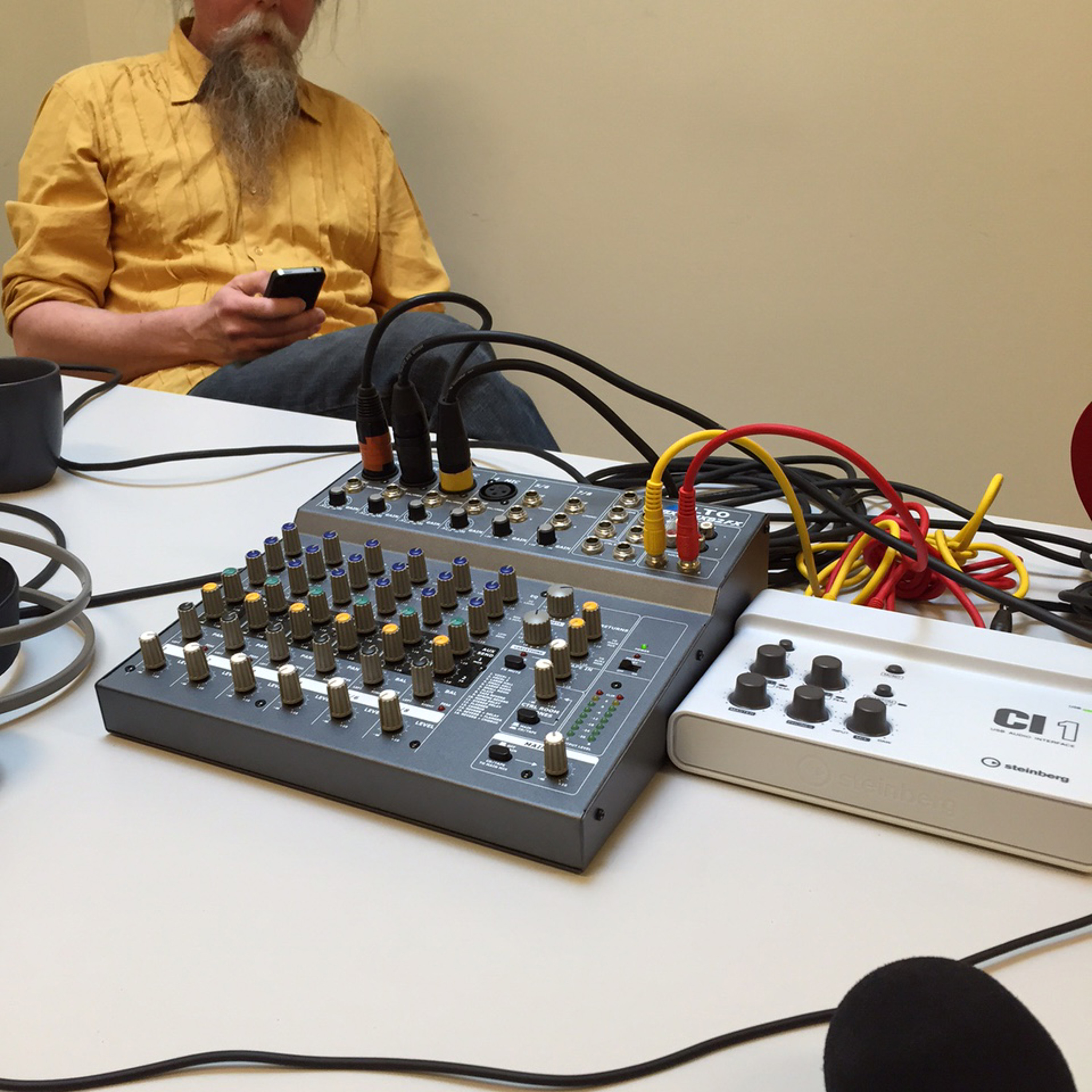 cover of episode Gäst i studion - Dan Fröberg