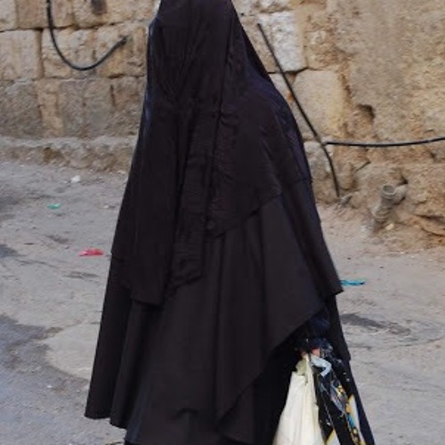 زوجتي" هاني مقبل"