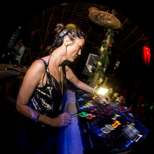 FRANCESCA LOMBARDO LOST BEACH CLUB @MONTAÑITA ECUADOR